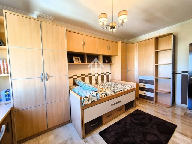 3 soverom Hus til salgs i Priego de Córdoba med garasje - € 180 000 (Ref: 9284904)