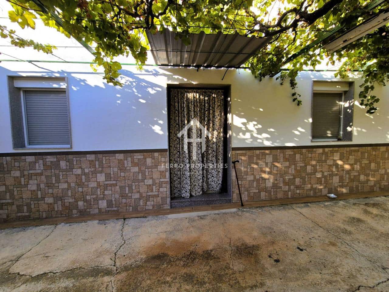 3 soverom Finca/Herregård til salgs i Loja med svømmebasseng - € 280 000 (Ref: 9294175)