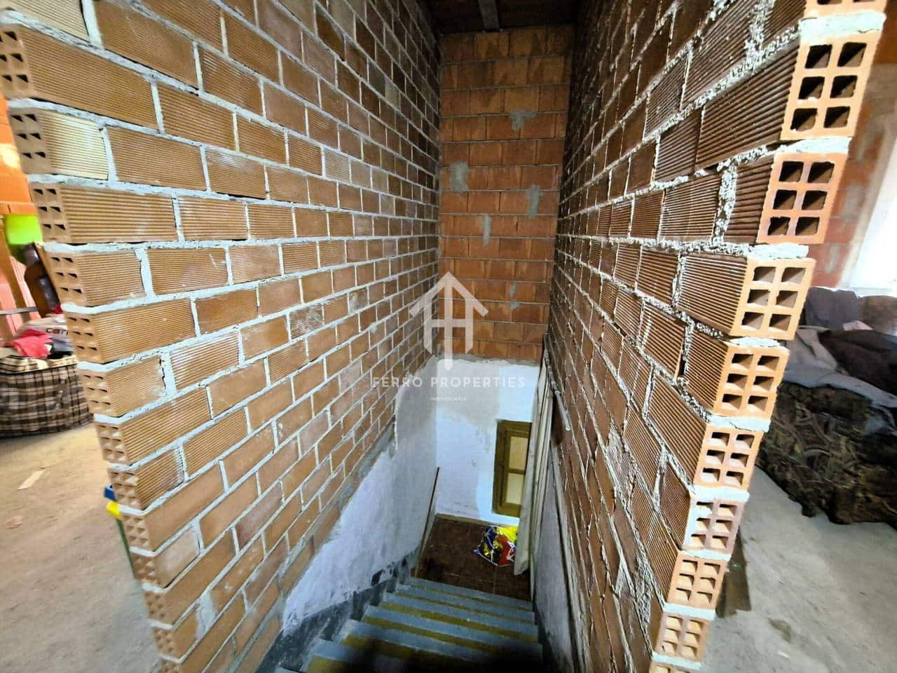 3 soverom Finca/Herregård til salgs i Loja med svømmebasseng - € 280 000 (Ref: 9294175)