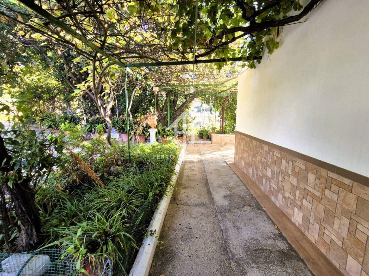 3 soverom Finca/Herregård til salgs i Loja med svømmebasseng - € 280 000 (Ref: 9294175)