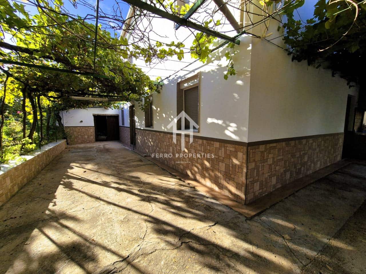 3 soverom Finca/Herregård til salgs i Loja med svømmebasseng - € 280 000 (Ref: 9294175)