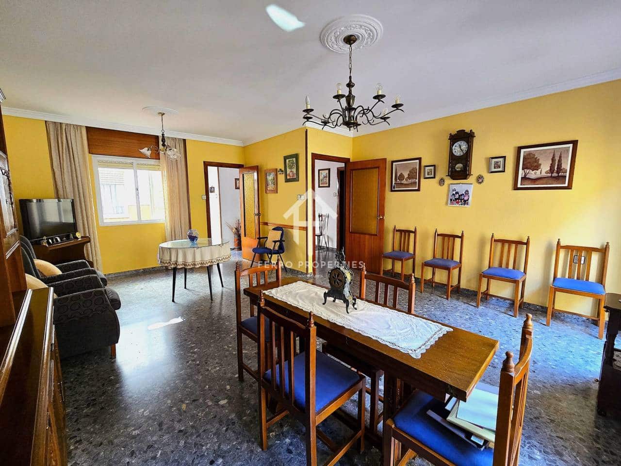 7 makuuhuone Asunto myytävänä paikassa Loja - 53 000 € (Ref: 9302942)