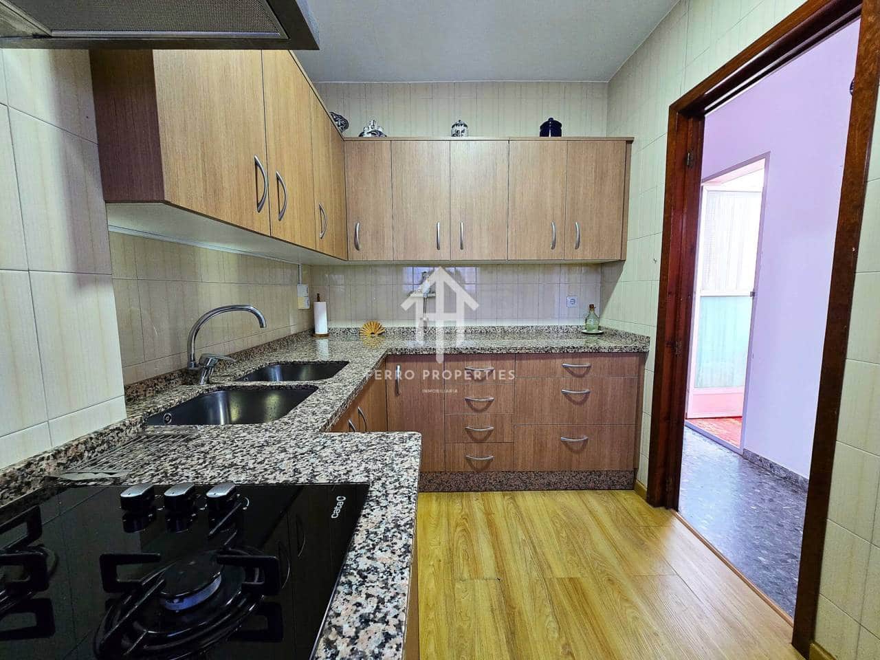 7 makuuhuone Asunto myytävänä paikassa Loja - 53 000 € (Ref: 9302942)