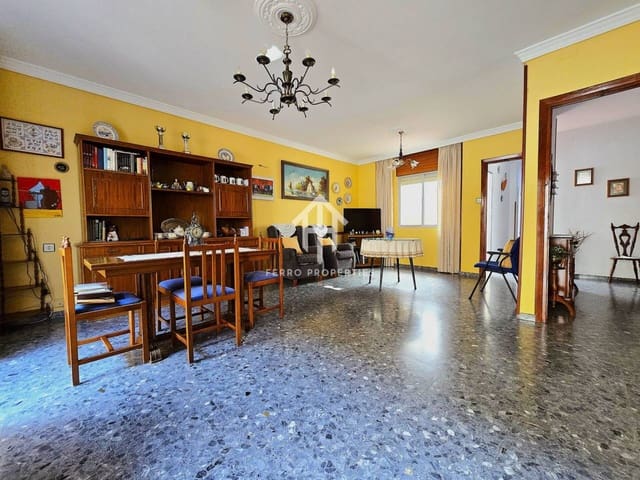 7 slaapkamer Flat te koop in Loja - € 53.000 (Ref: 9302942)