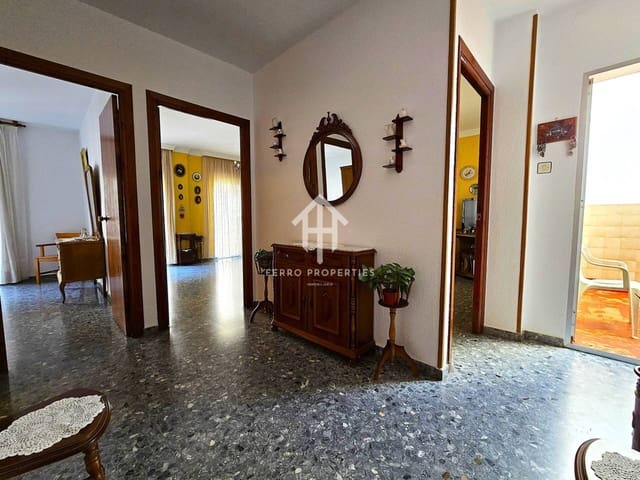 7 slaapkamer Flat te koop in Loja - € 53.000 (Ref: 9302942)