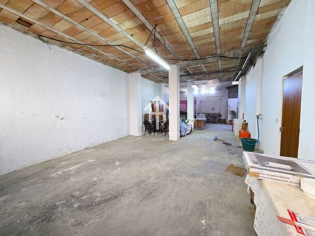 Garage zu verkaufen in Loja - 53.000 € (Ref: 9302942)