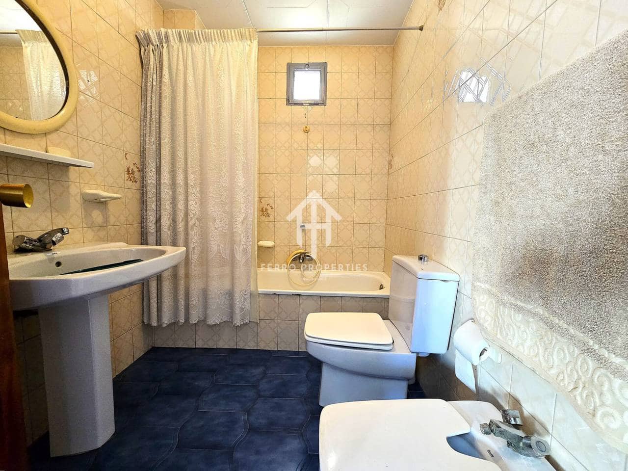 7 makuuhuone Asunto myytävänä paikassa Loja - 53 000 € (Ref: 9302942)