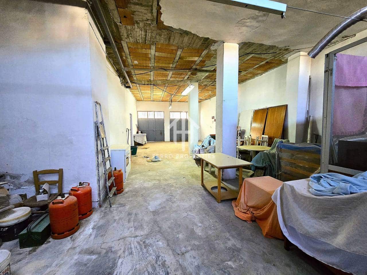 7 makuuhuone Asunto myytävänä paikassa Loja - 53 000 € (Ref: 9302942)