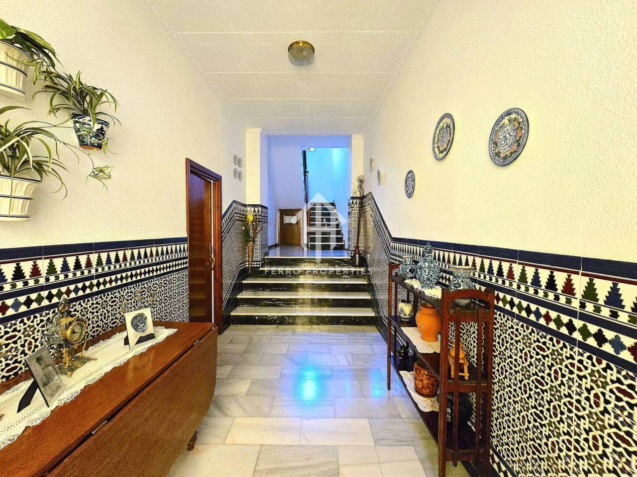 7 makuuhuone Asunto myytävänä paikassa Loja - 53 000 € (Ref: 9302942)