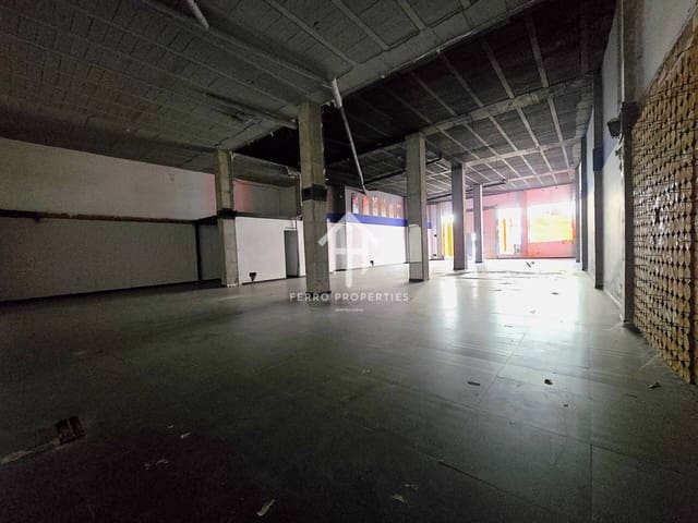 Erhverv til leje i Loja - € 1.000 (Ref: 9329920)