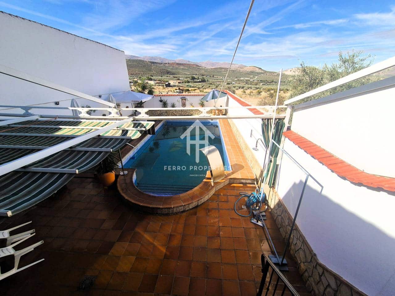 5 soveværelse Byhus til salg i Salar med swimmingpool - € 219.900 (Ref: 9332901)