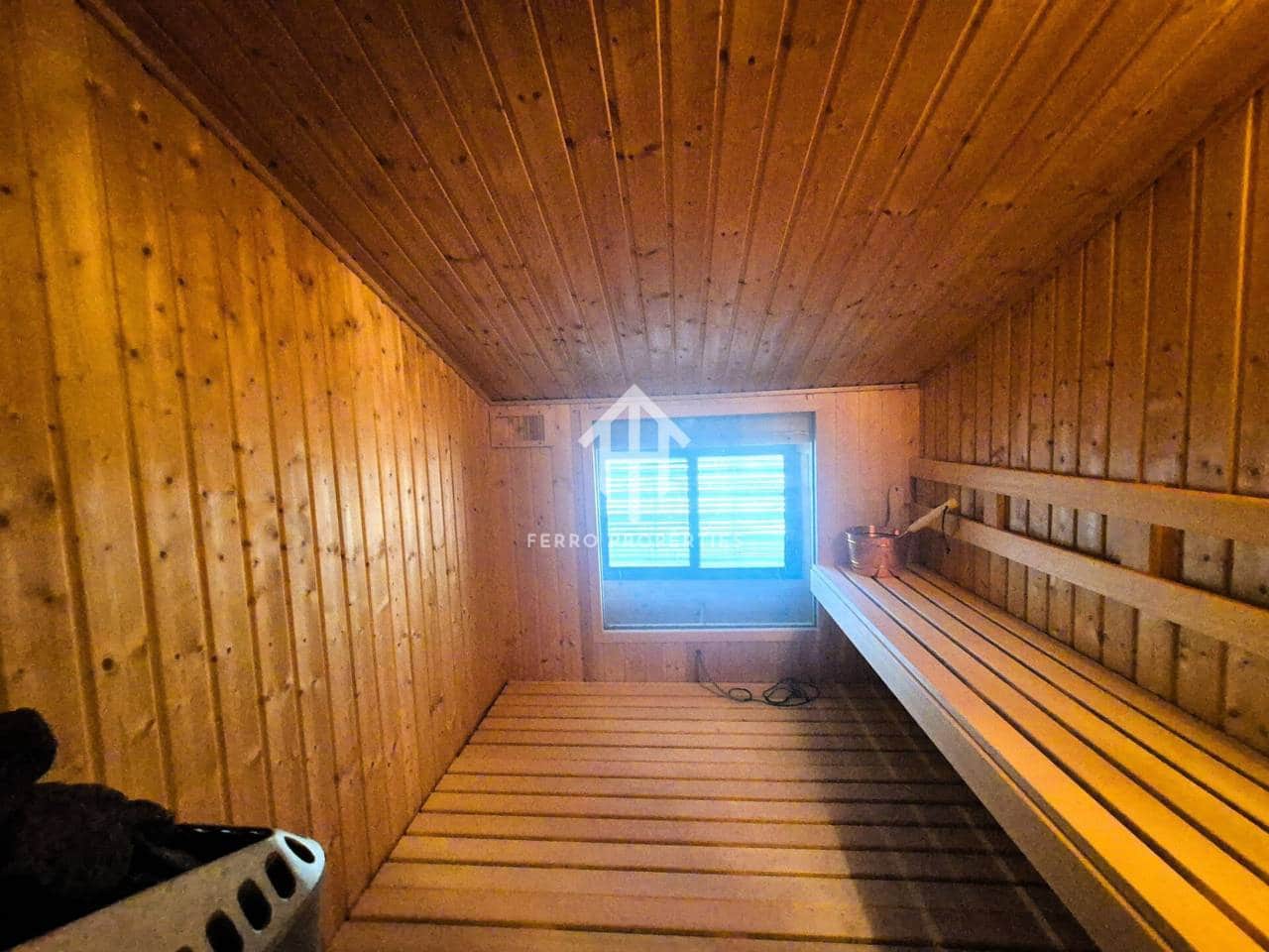 5 soveværelse Byhus til salg i Salar med swimmingpool - € 219.900 (Ref: 9332901)