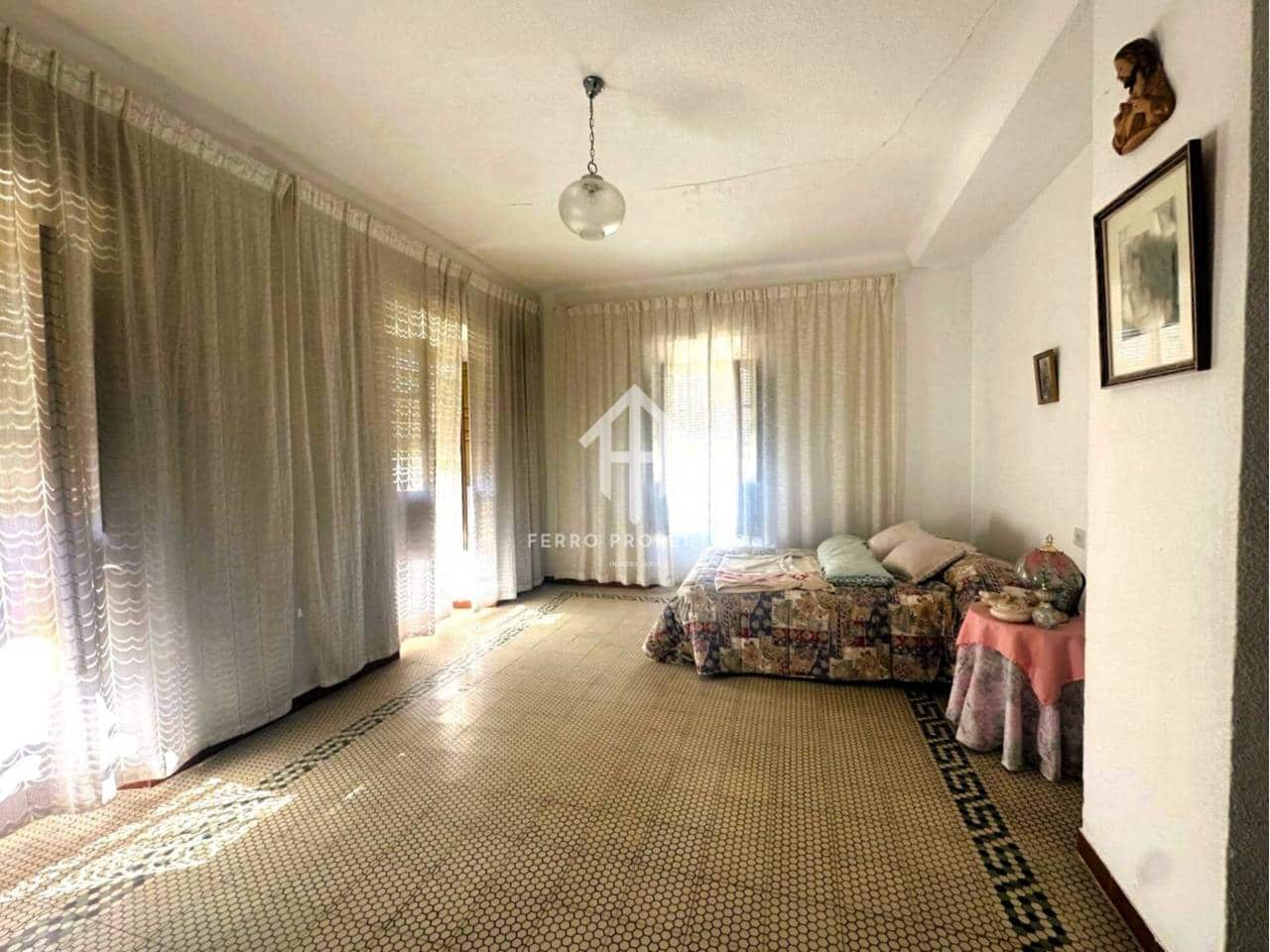 7 chambre Maison de Ville à vendre à Salar avec garage - 110 000 € (Ref: 9332902)