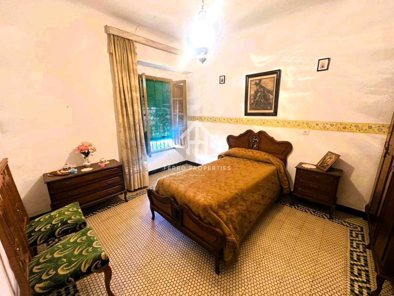 7 chambre Maison de Ville à vendre à Salar avec garage - 110 000 € (Ref: 9332902)