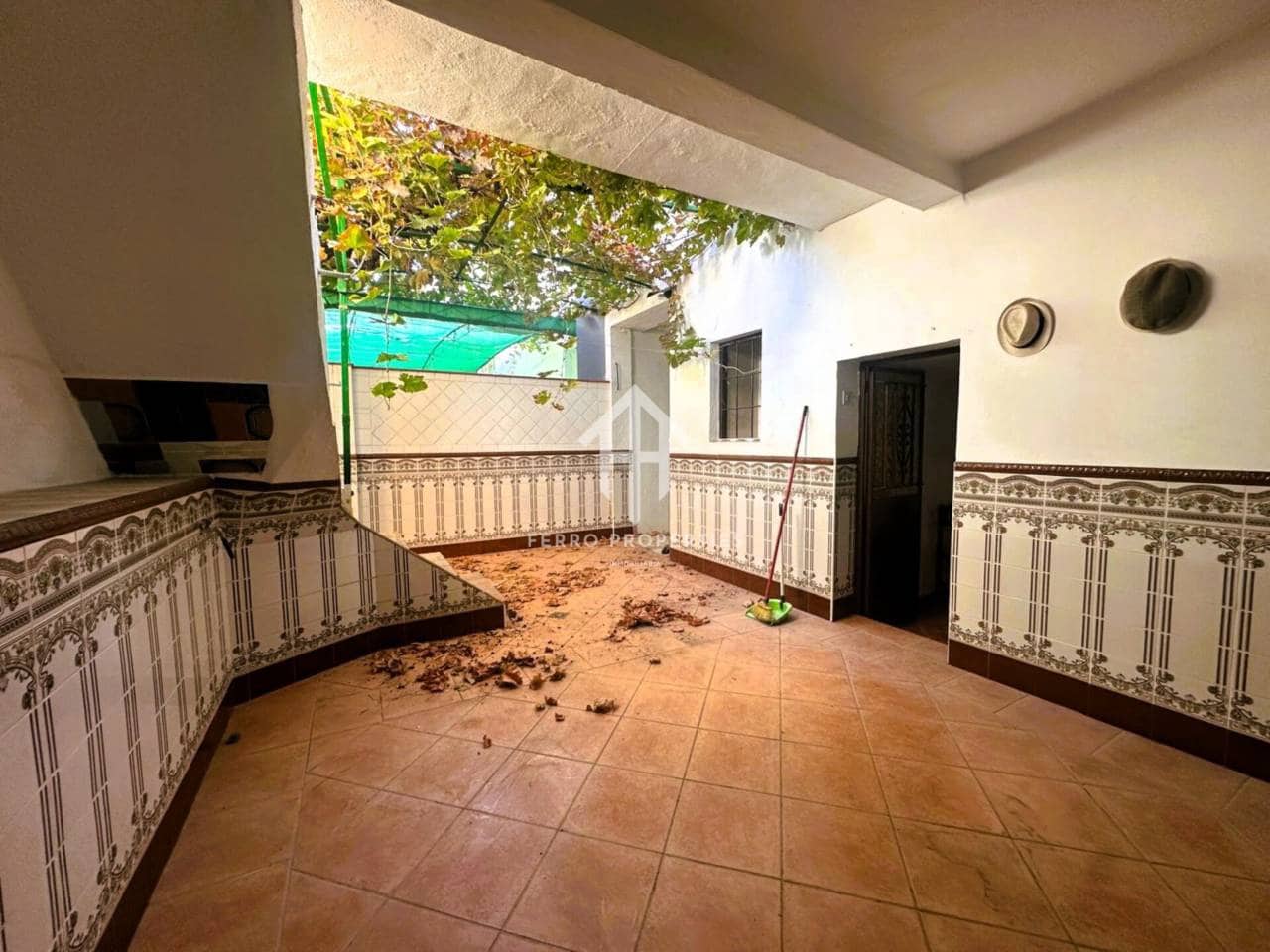 7 chambre Maison de Ville à vendre à Salar avec garage - 110 000 € (Ref: 9332902)