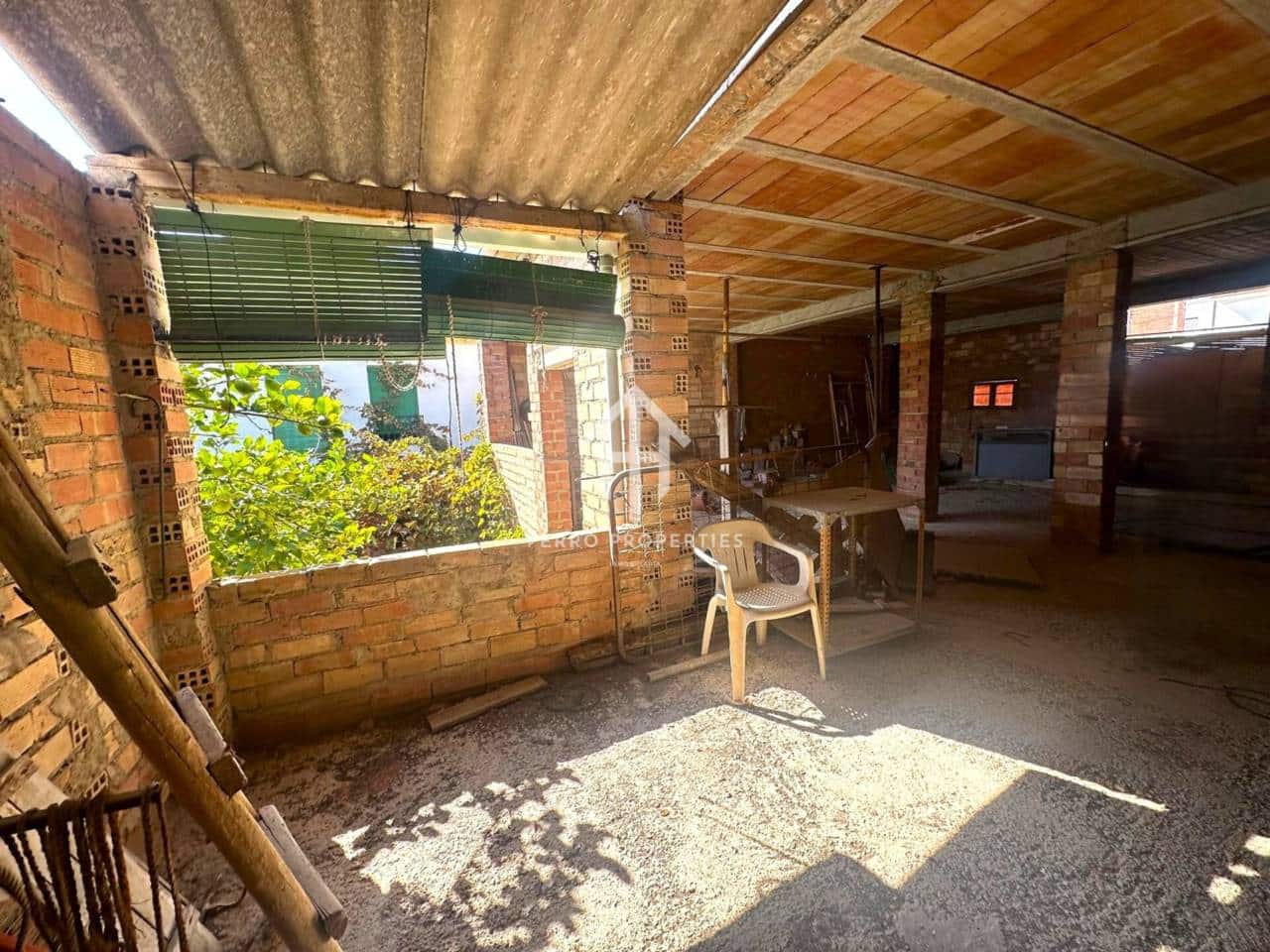 7 chambre Maison de Ville à vendre à Salar avec garage - 110 000 € (Ref: 9332902)