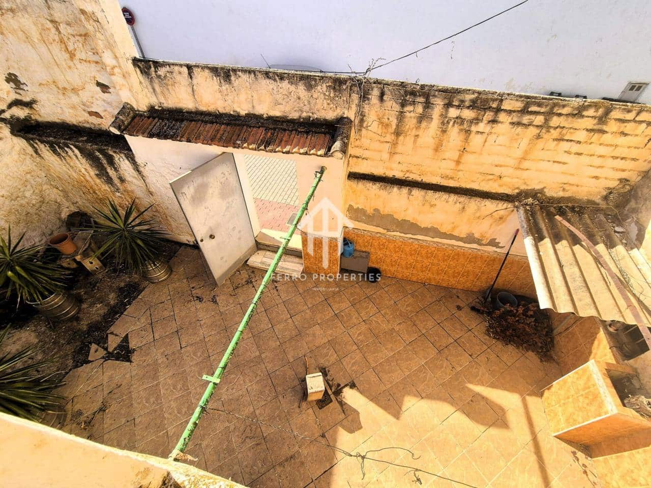 4 bedroom Townhouse for sale in Salar - € 72,000 (Ref: 9337530)