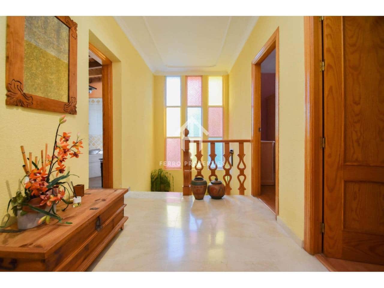 4 chambre Villa/Maison à vendre à Las Gabias avec piscine garage - 280 000 € (Ref: 9348873)