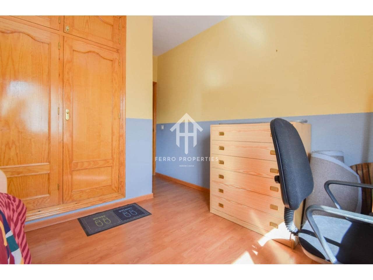 4 chambre Villa/Maison à vendre à Las Gabias avec piscine garage - 280 000 € (Ref: 9348873)