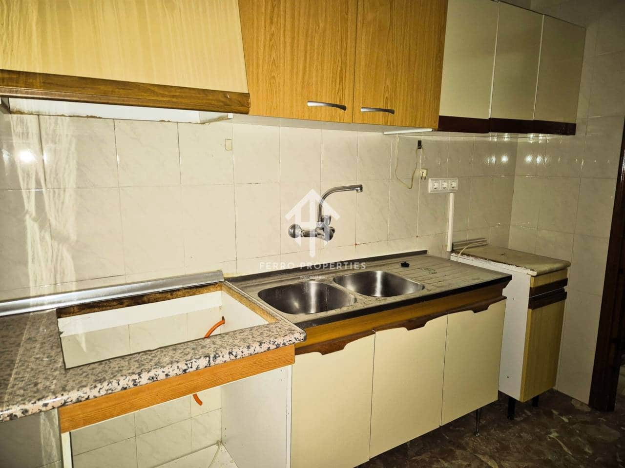 3 bedroom Commercial for sale in Salar - € 75,000 (Ref: 9426957)