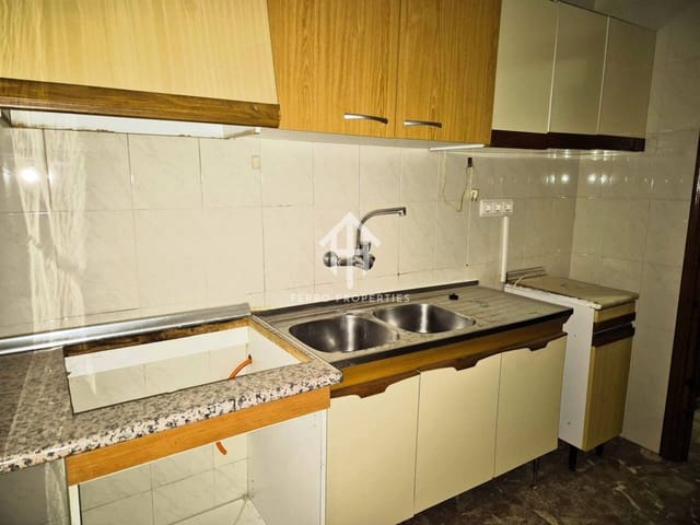 3 bedroom Commercial for sale in Salar - € 75,000 (Ref: 9426957)