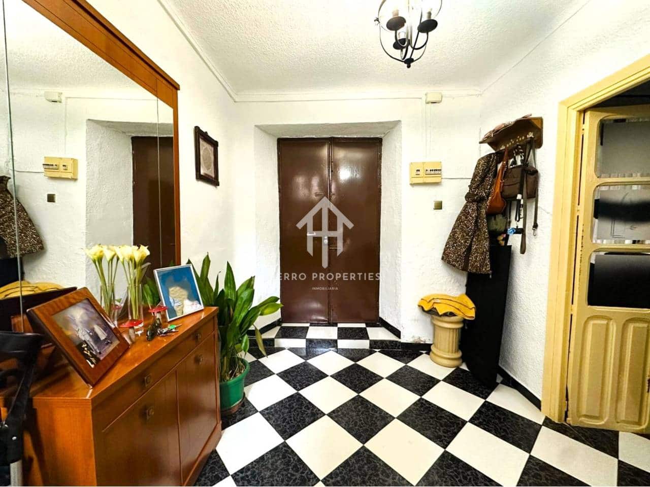 4 soverom Hus til salgs i Loja - € 80 000 (Ref: 9436953)