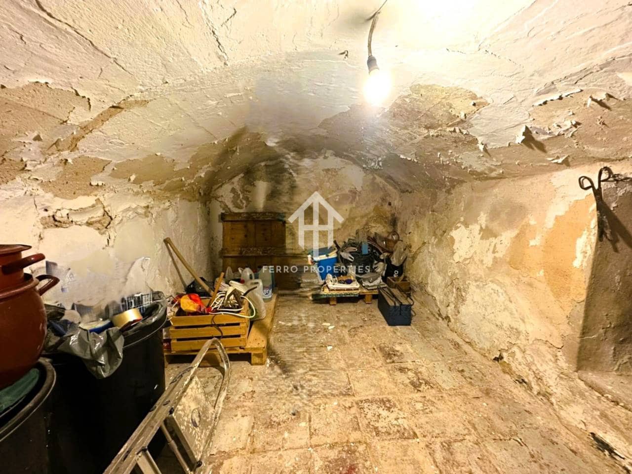 4 soverom Hus til salgs i Loja - € 80 000 (Ref: 9436953)