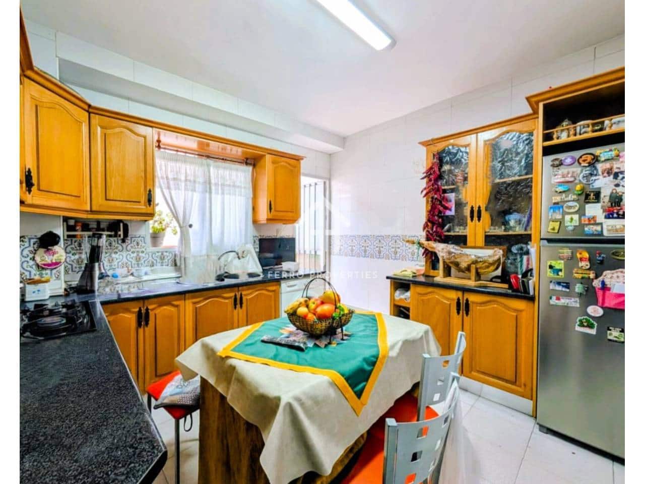 4 soverom Hus til salgs i Loja - € 80 000 (Ref: 9436953)