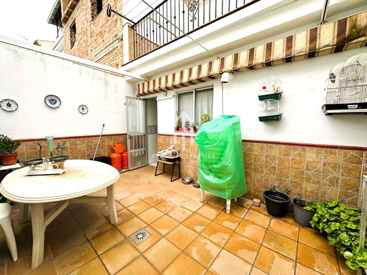 4 soverom Hus til salgs i Loja - € 80 000 (Ref: 9436953)