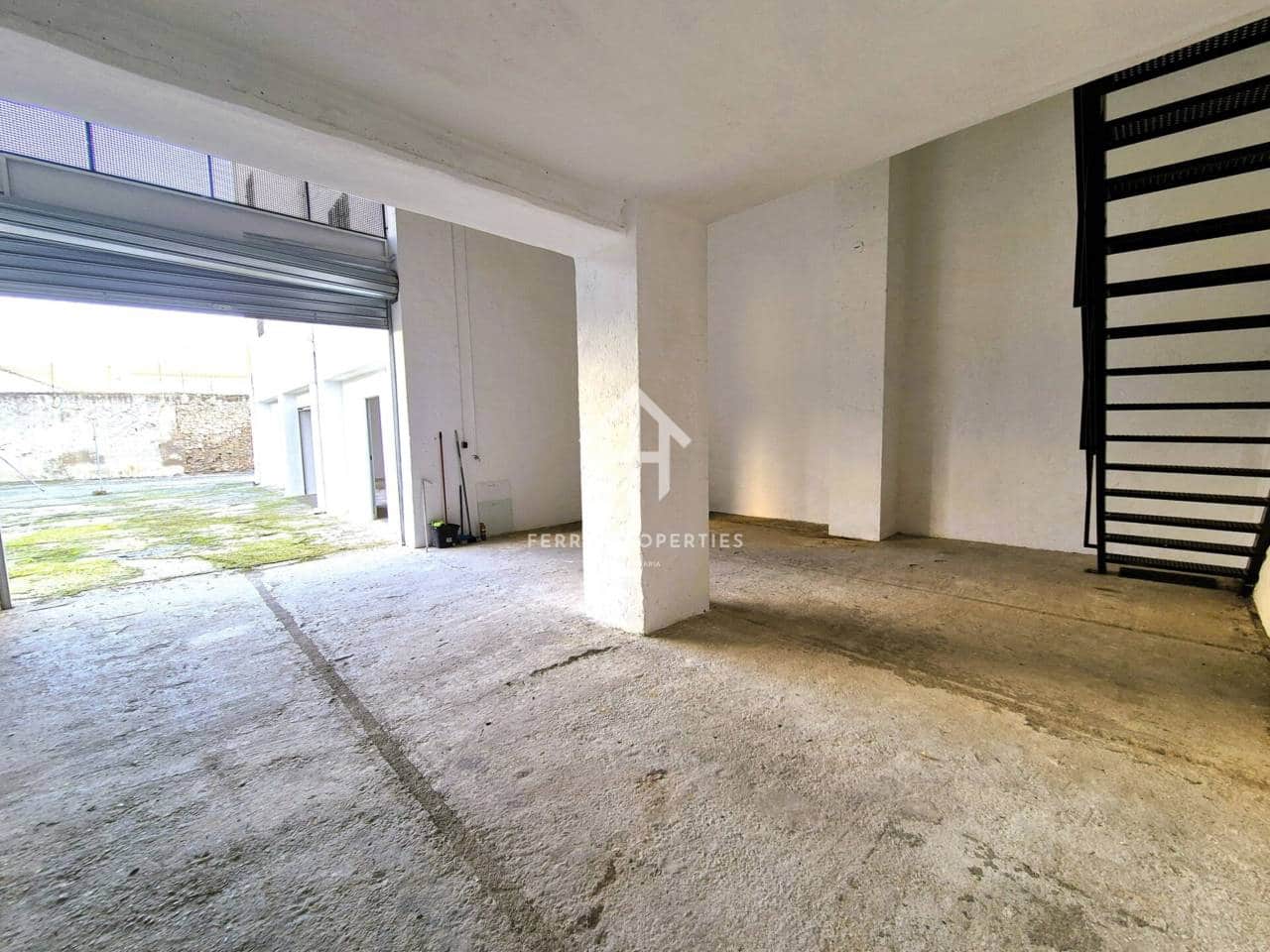 Erhverv til leje i Loja - € 500 (Ref: 9446128)