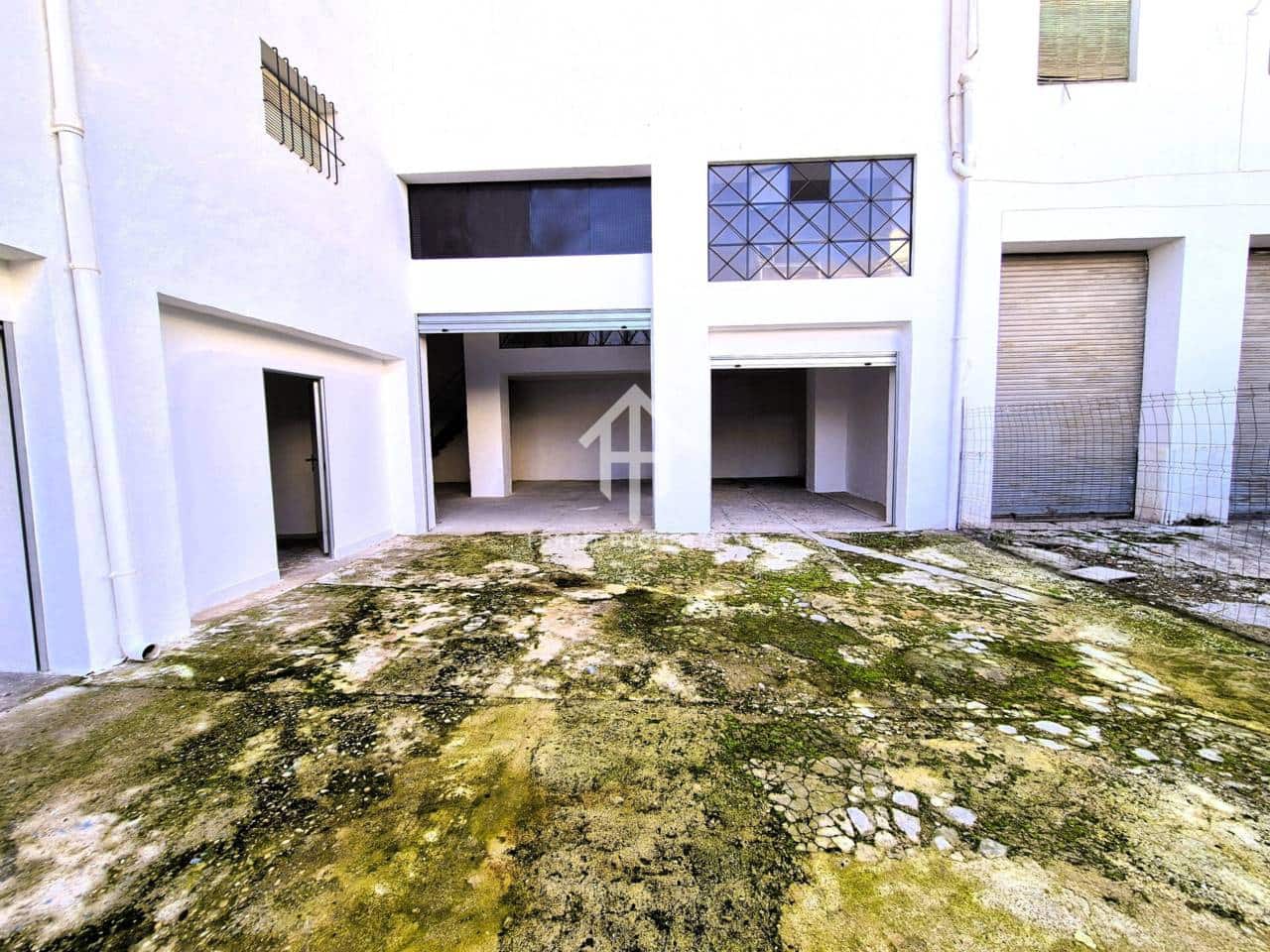 Erhverv til leje i Loja - € 500 (Ref: 9446128)