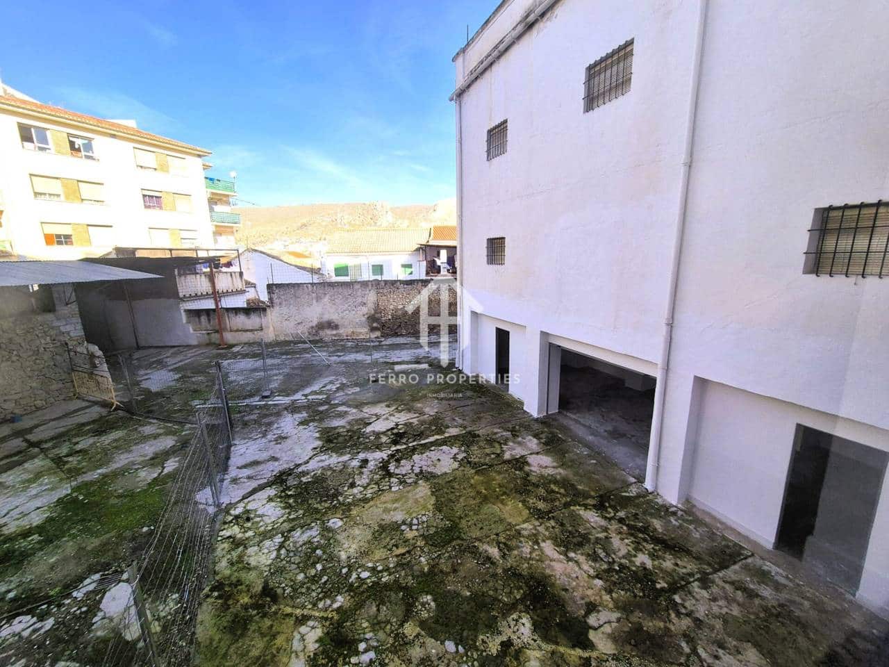 Erhverv til leje i Loja - € 500 (Ref: 9446128)