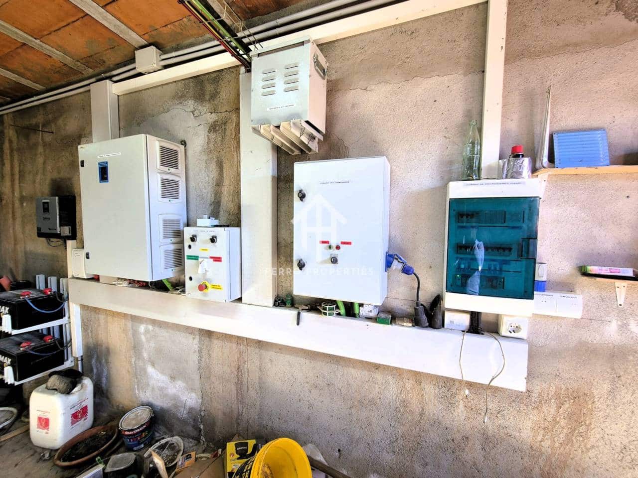 Landgrundstück zu verkaufen in Cogollos de Guadix - 850.000 € (Ref: 9451798)