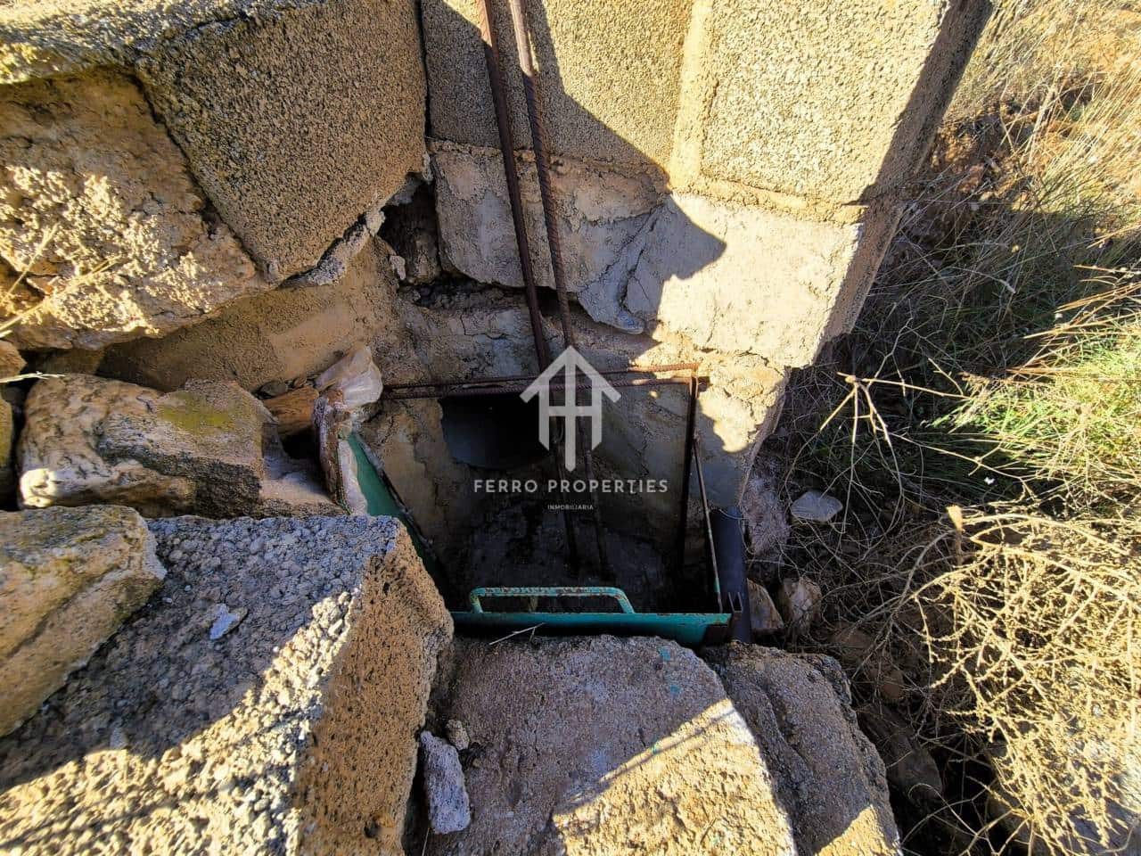 Landgrundstück zu verkaufen in Cogollos de Guadix - 850.000 € (Ref: 9451798)