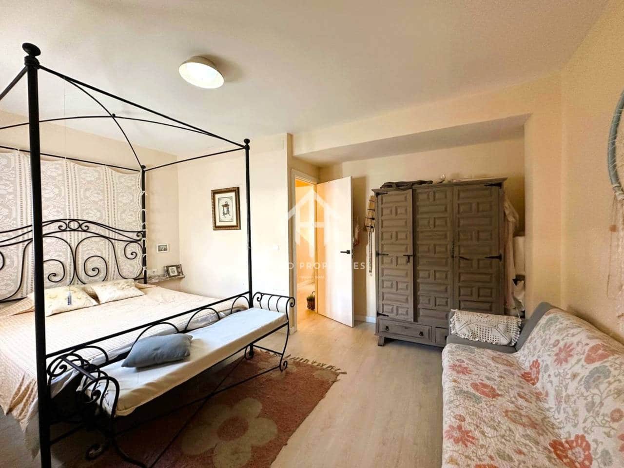 3 makuuhuone Omakotitalo myytävänä paikassa Benalmadena - 360 000 € (Ref: 9451799)