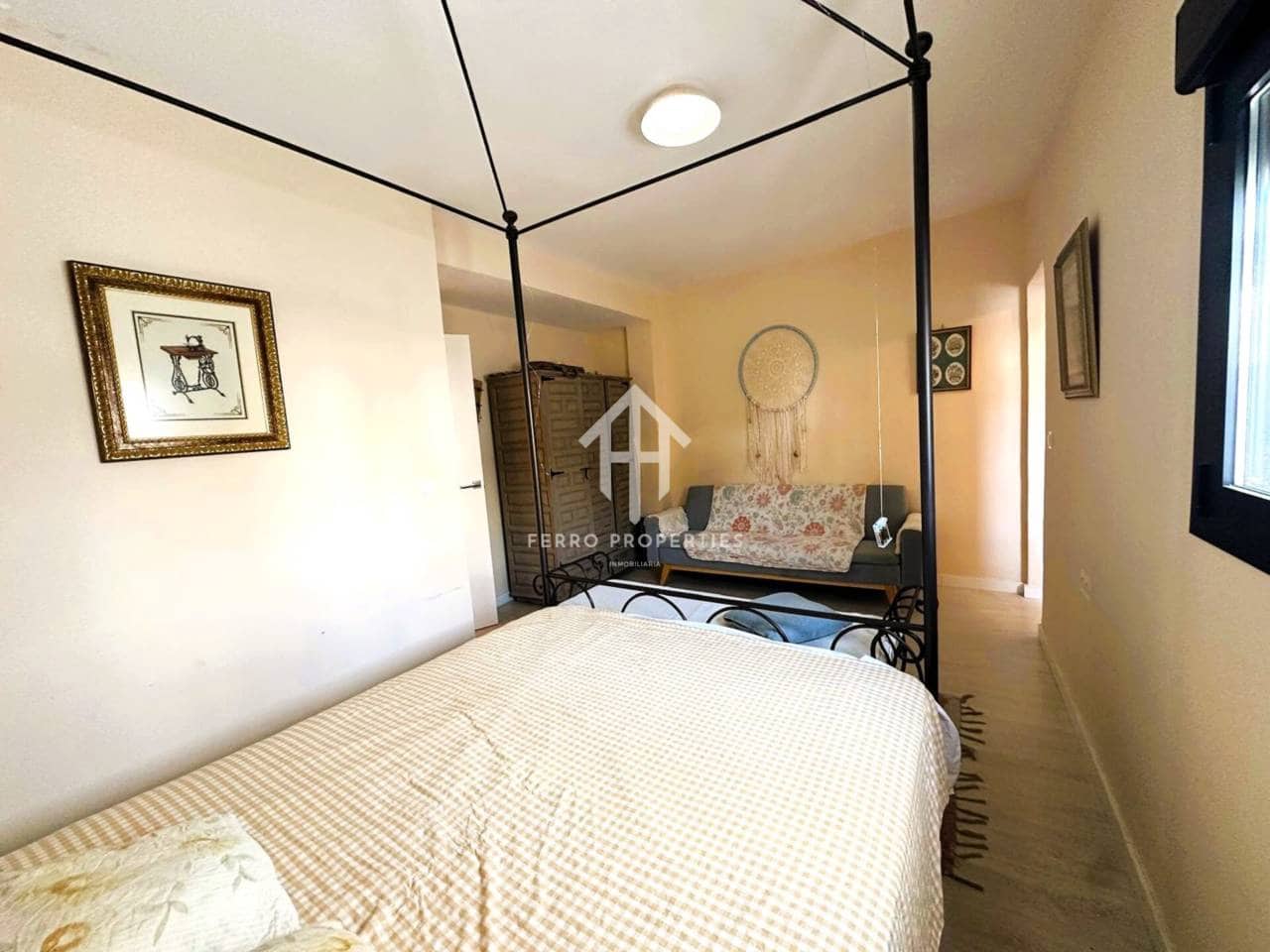 3 makuuhuone Omakotitalo myytävänä paikassa Benalmadena - 360 000 € (Ref: 9451799)