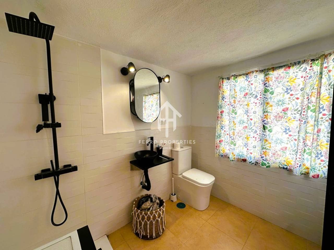 3 makuuhuone Omakotitalo myytävänä paikassa Benalmadena - 360 000 € (Ref: 9451799)