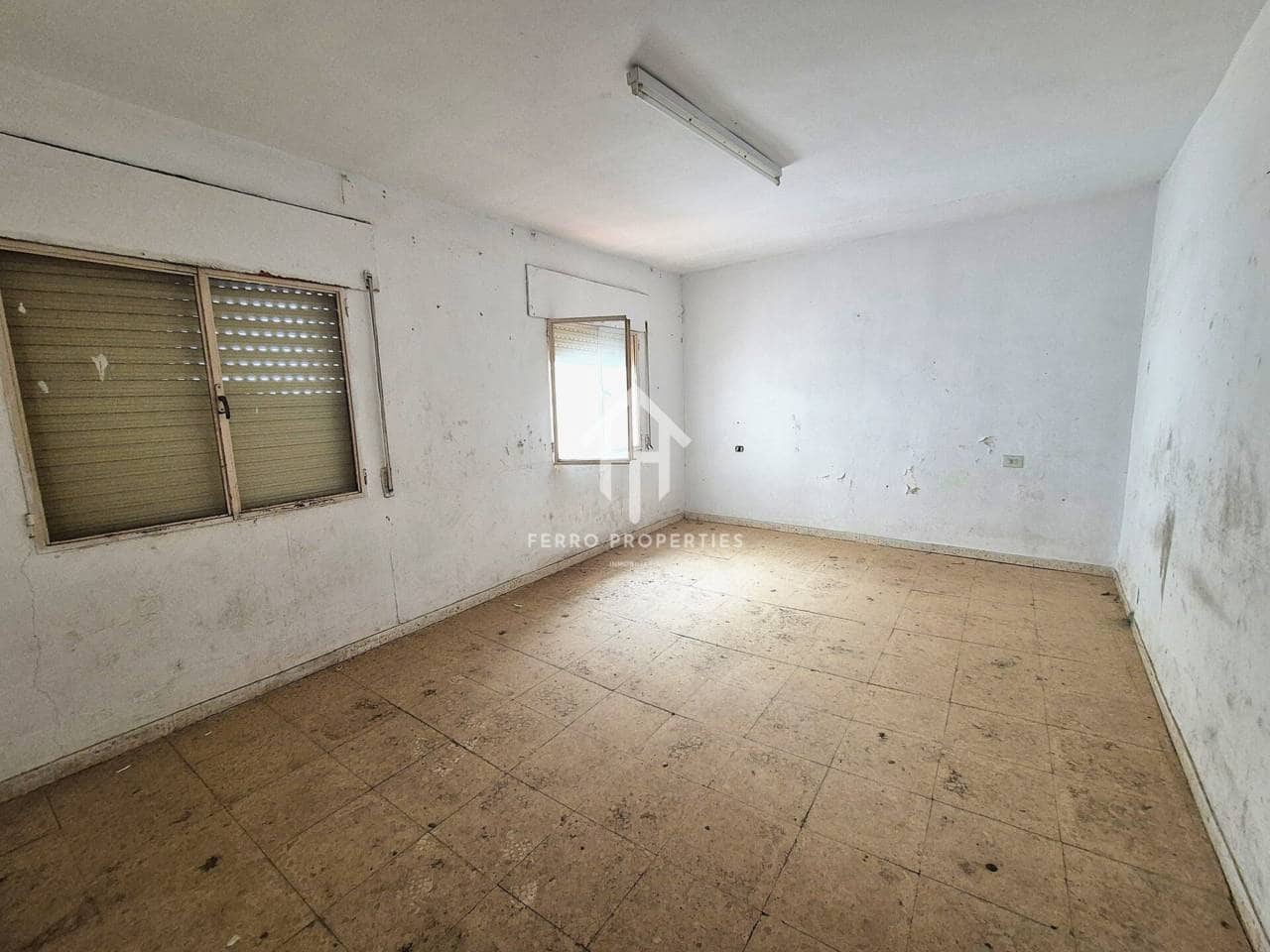 4 sovrum Hus till salu i Loja - 39 000 € (Ref: 9465209)