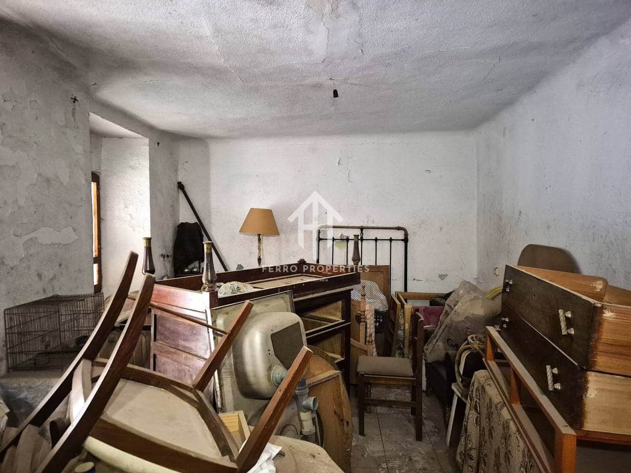 4 sovrum Hus till salu i Loja - 39 000 € (Ref: 9465209)