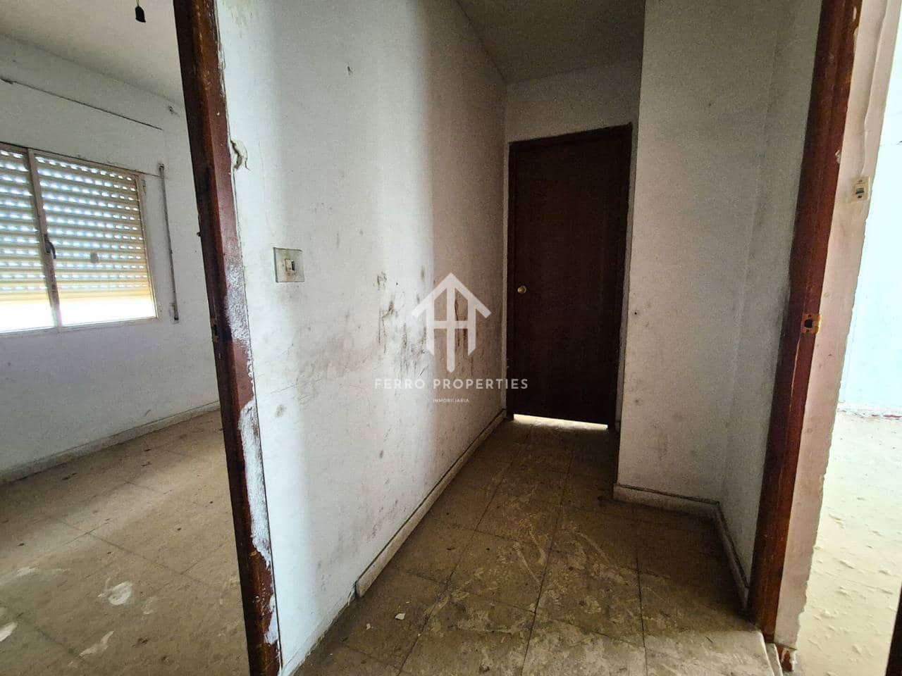 4 sovrum Hus till salu i Loja - 39 000 € (Ref: 9465209)