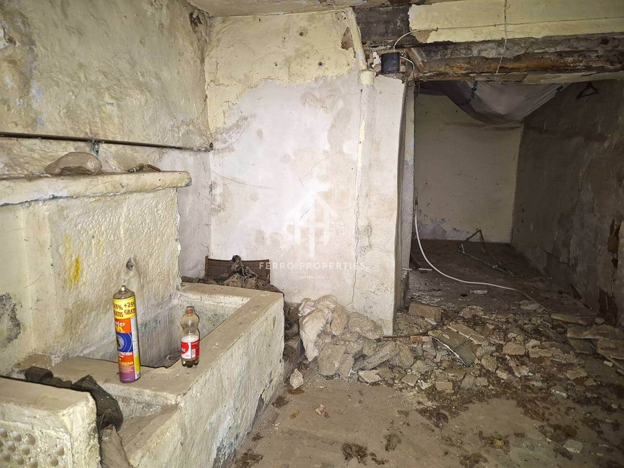 4 sovrum Hus till salu i Loja - 39 000 € (Ref: 9465209)