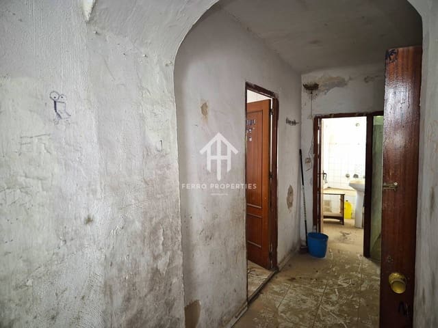 4 sovrum Hus till salu i Loja - 39 000 € (Ref: 9465209)