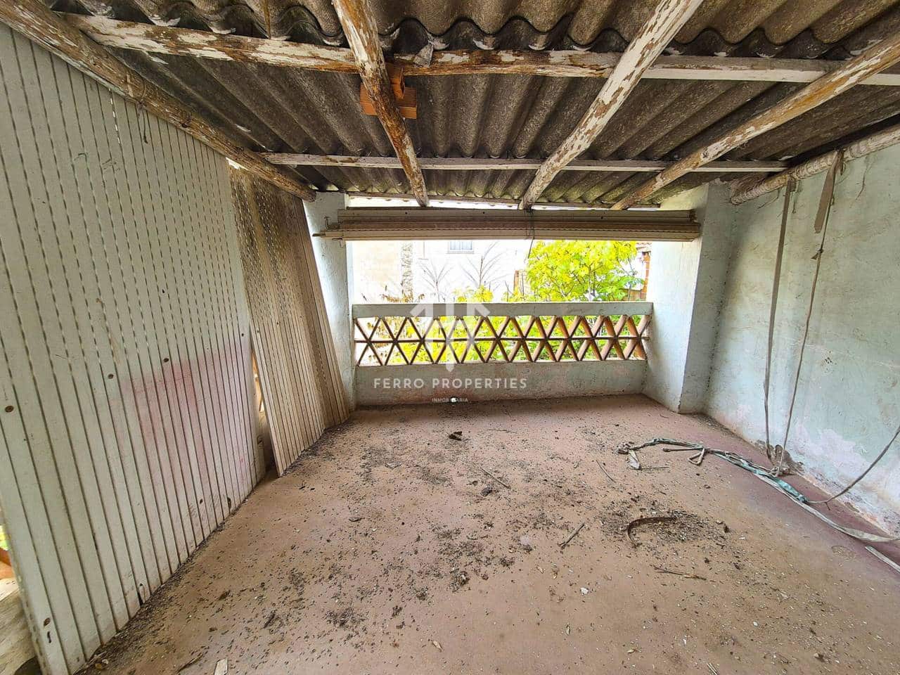 4 sovrum Hus till salu i Loja - 39 000 € (Ref: 9465209)