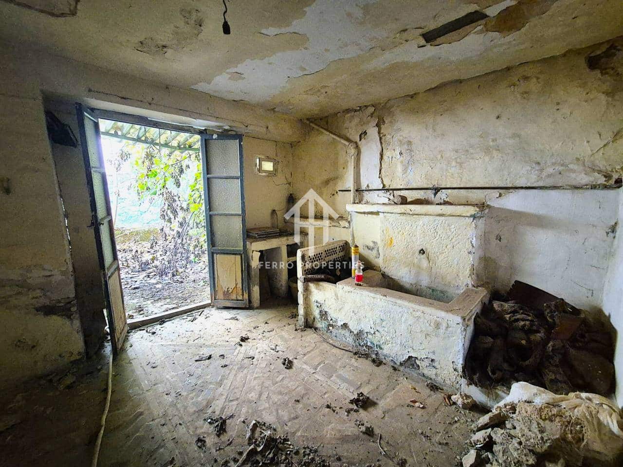 4 sovrum Hus till salu i Loja - 39 000 € (Ref: 9465209)