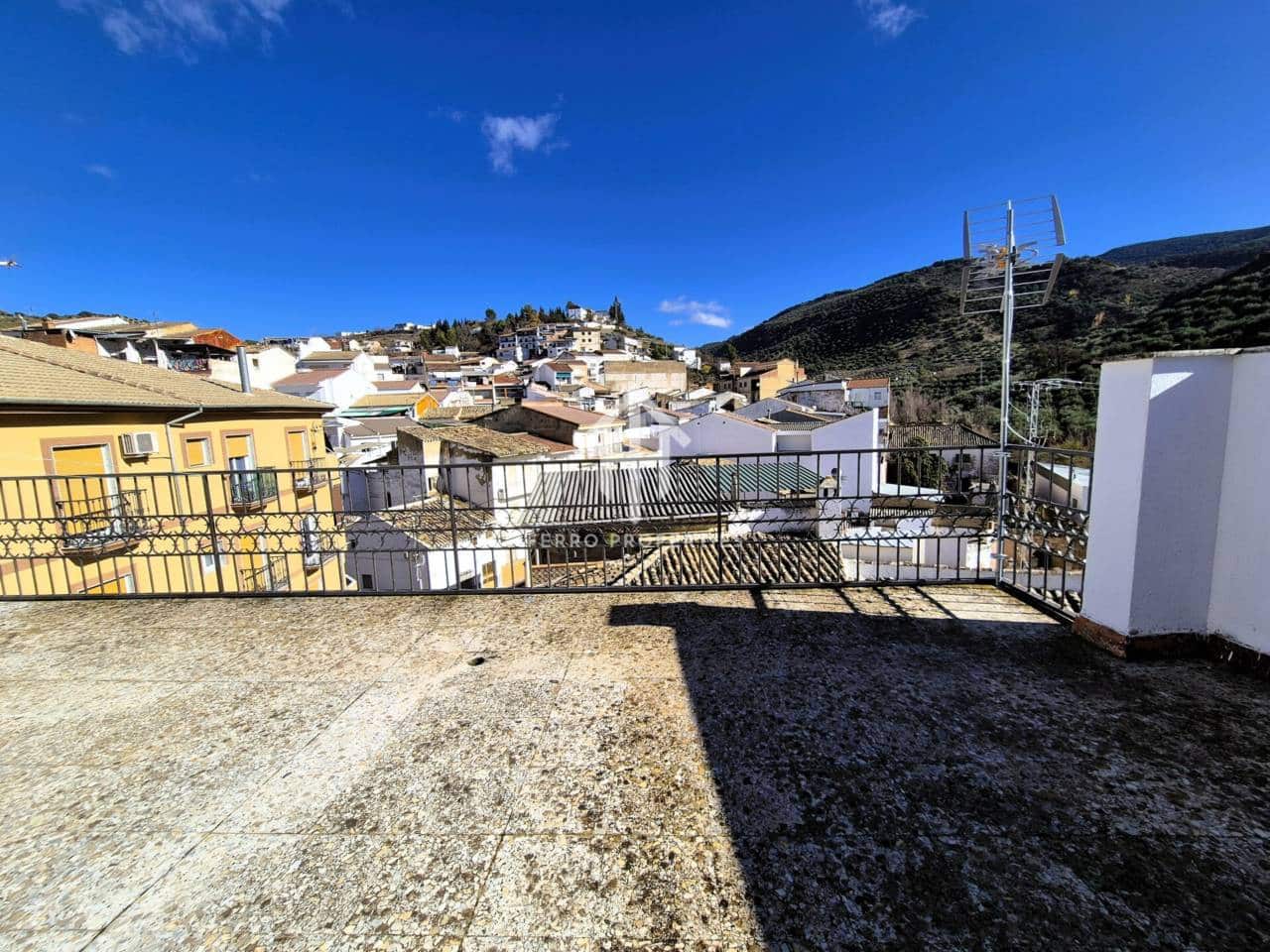 4 makuuhuone Asunto myytävänä paikassa Algarinejo - 31 900 € (Ref: 9468129)