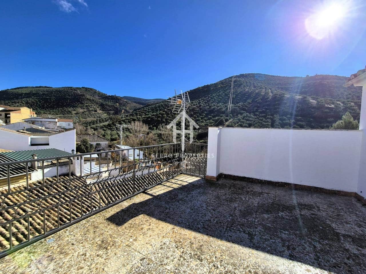 4 makuuhuone Asunto myytävänä paikassa Algarinejo - 31 900 € (Ref: 9468129)