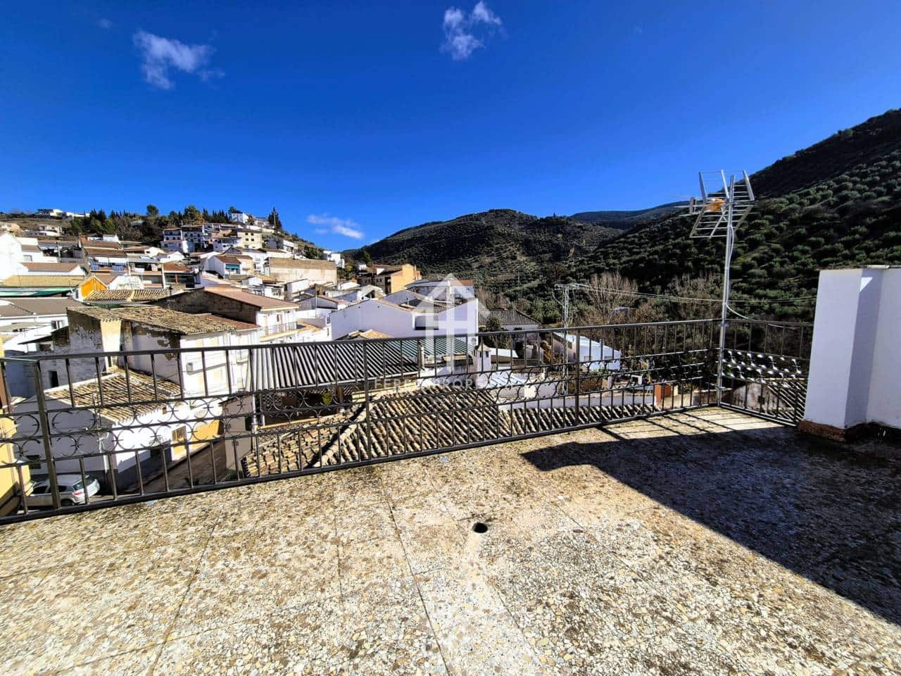 4 makuuhuone Asunto myytävänä paikassa Algarinejo - 31 900 € (Ref: 9468129)