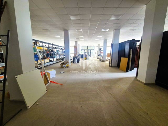 Kaupallinen vuokrattavana paikassa Loja - 3 600 € (Ref: 9468130)