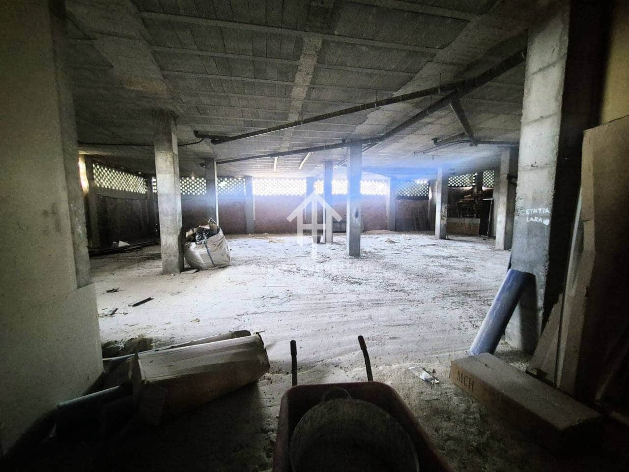 Komercyjne do wynajęcia w Loja - 3 600 € (Ref: 9468130)