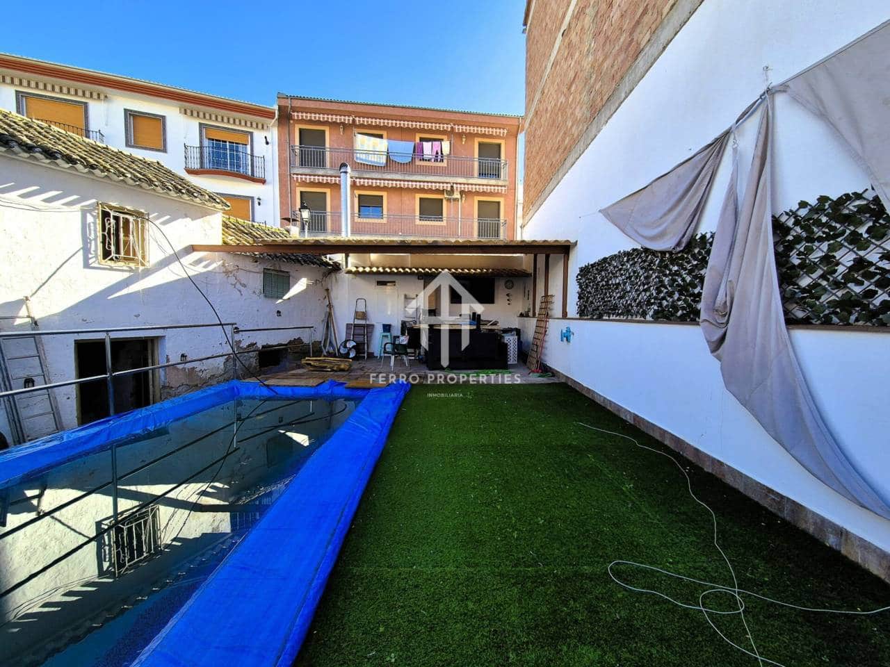 6 Zimmer Villa zu verkaufen in Algarinejo mit Pool - 140.000 € (Ref: 9470158)